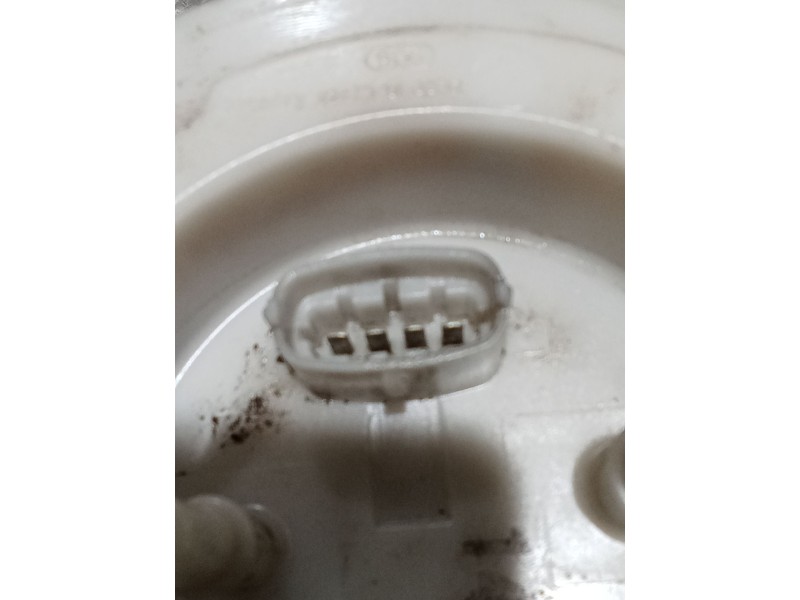 Recambio de bomba combustible para iveco daily vi furgoneta 33s13, 35s13, 35c13 referencia OEM IAM 20157112 69503676 