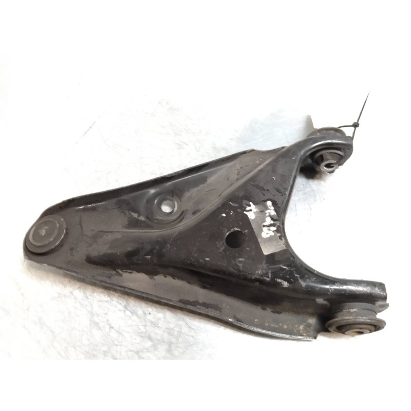 Recambio de brazo suspension inferior delantero izquierdo para dacia sandero 1.6 cat referencia OEM IAM   
