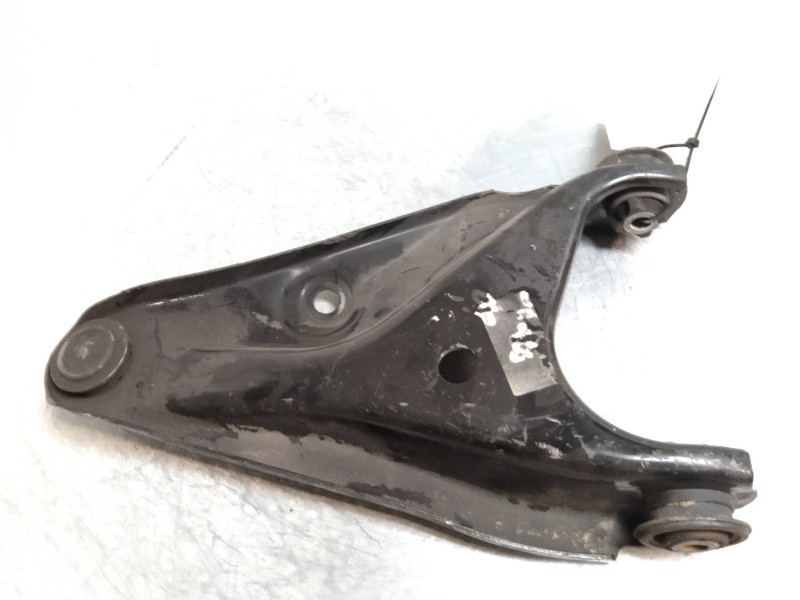 Recambio de brazo suspension inferior delantero izquierdo para dacia sandero 1.6 cat referencia OEM IAM   