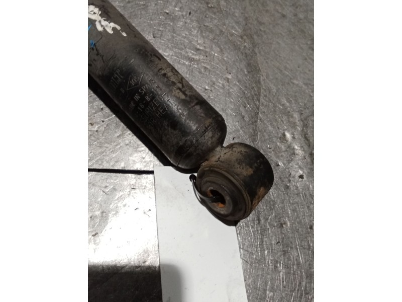 Recambio de amortiguador trasero para renault laguna grandtour iii 2.0 dci diesel fap cat referencia OEM IAM   