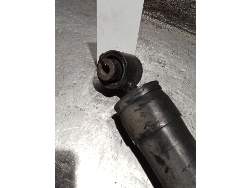 Recambio de amortiguador trasero para renault laguna grandtour iii 2.0 dci diesel fap cat referencia OEM IAM   