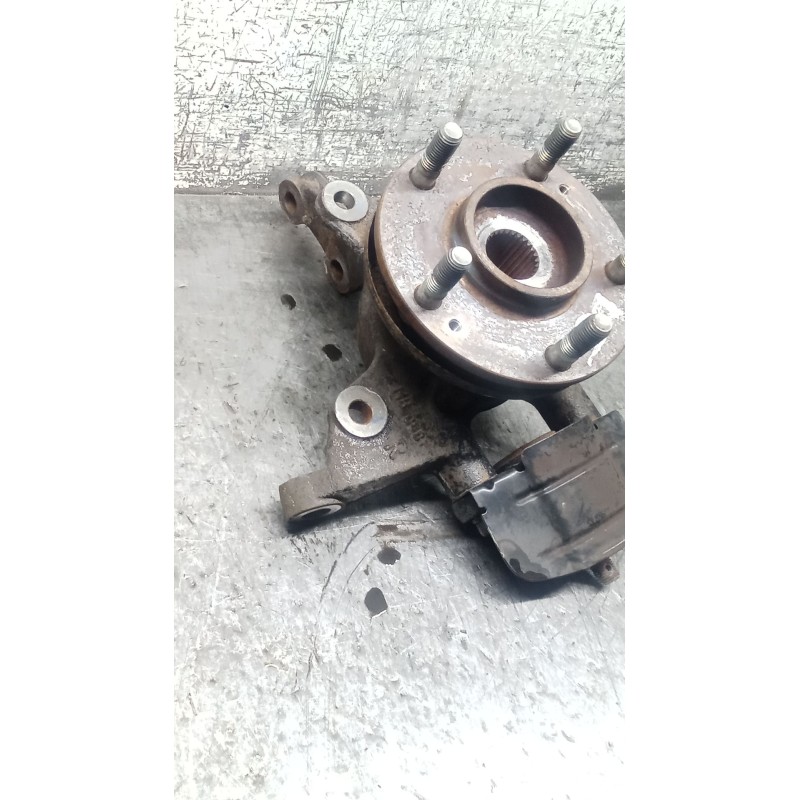 Recambio de mangueta delantera derecha para kia pro cee´d (ed) 2.0 crdi 140 referencia OEM IAM   