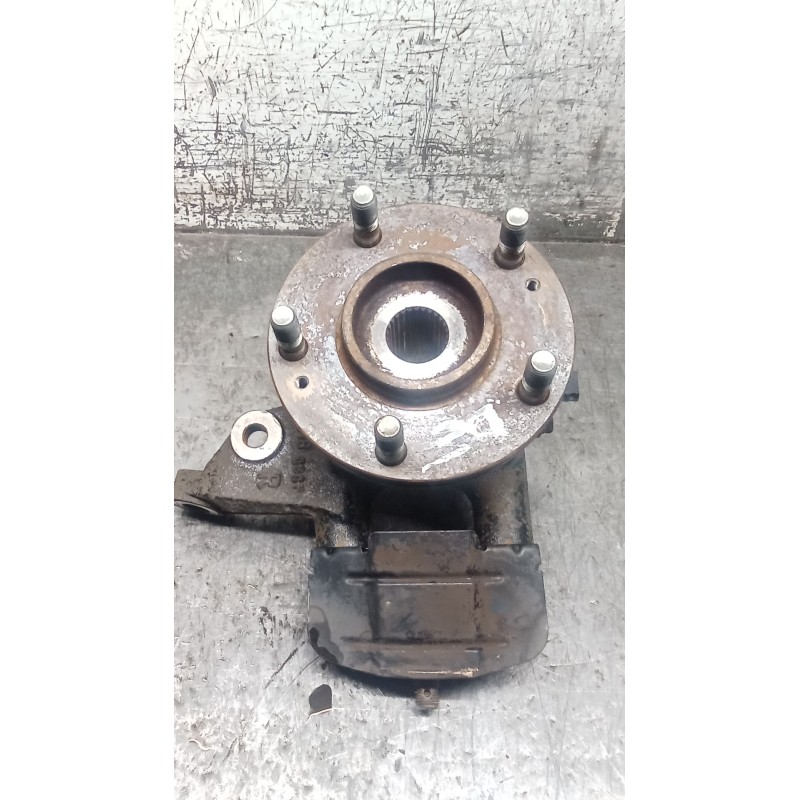 Recambio de mangueta delantera derecha para kia pro cee´d (ed) 2.0 crdi 140 referencia OEM IAM   