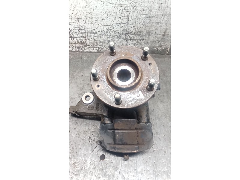 Recambio de mangueta delantera derecha para kia pro cee´d (ed) 2.0 crdi 140 referencia OEM IAM   