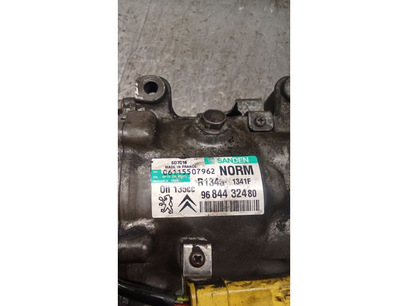 Recambio de compresor aire acondicionado para citroën c4 picasso i monospace (ud_) 1.6 hdi referencia OEM IAM 9684432480  
