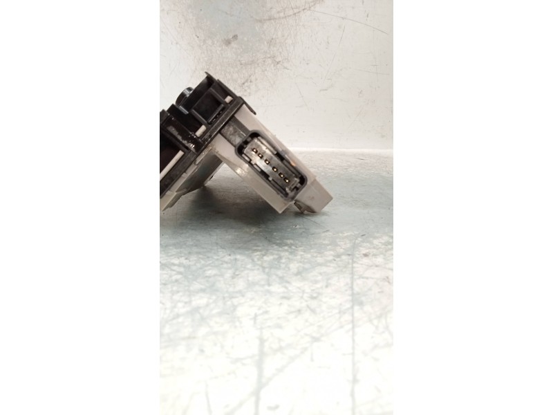 Recambio de motor cierre centralizado trasero izquierdo para peugeot 2008 (--.2013) allure referencia OEM IAM 45077185  