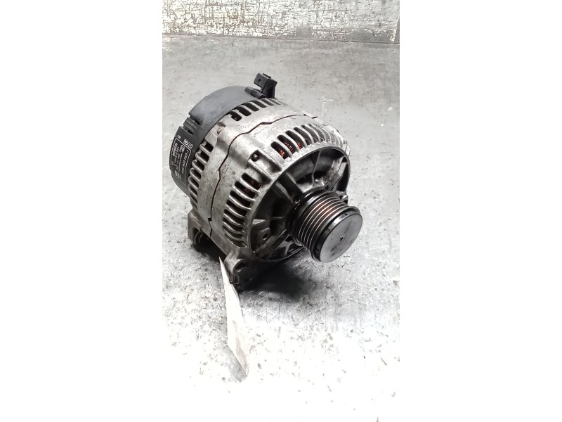 Recambio de alternador para audi a3 (8l1) 1.9 tdi referencia OEM IAM 0123515021 038903023J 120A