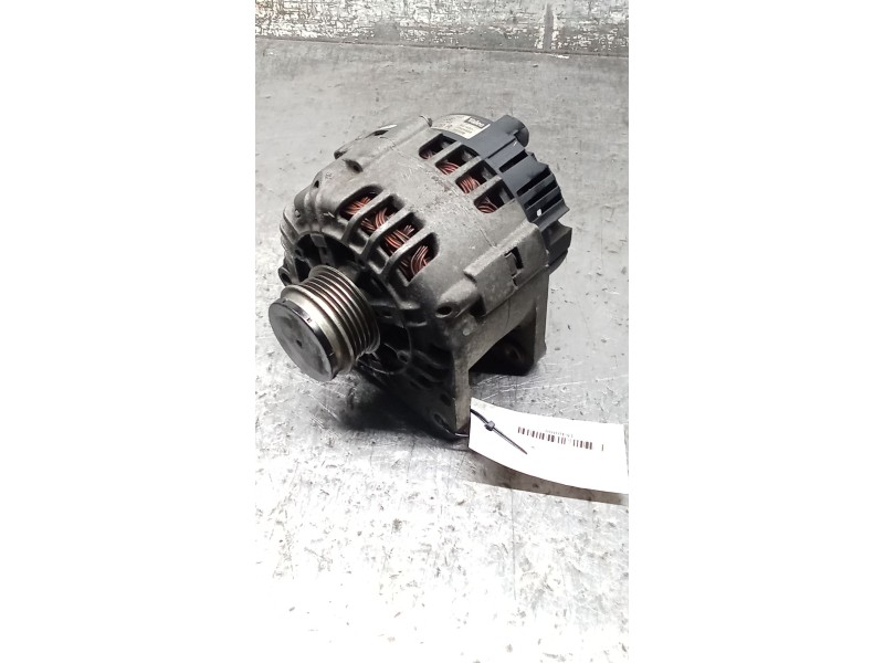 Recambio de alternador para audi a4 b6 (8e2) 1.9 tdi referencia OEM IAM 028903029R  140A