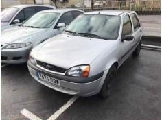 ford fiesta berlina (dx) del año 2000