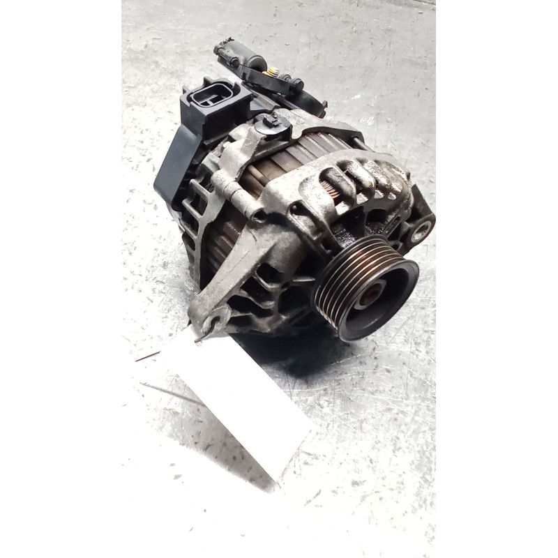 Recambio de alternador para kia cee´d hatchback (ed) 1.6 referencia OEM IAM 2655447 373002B101 90A