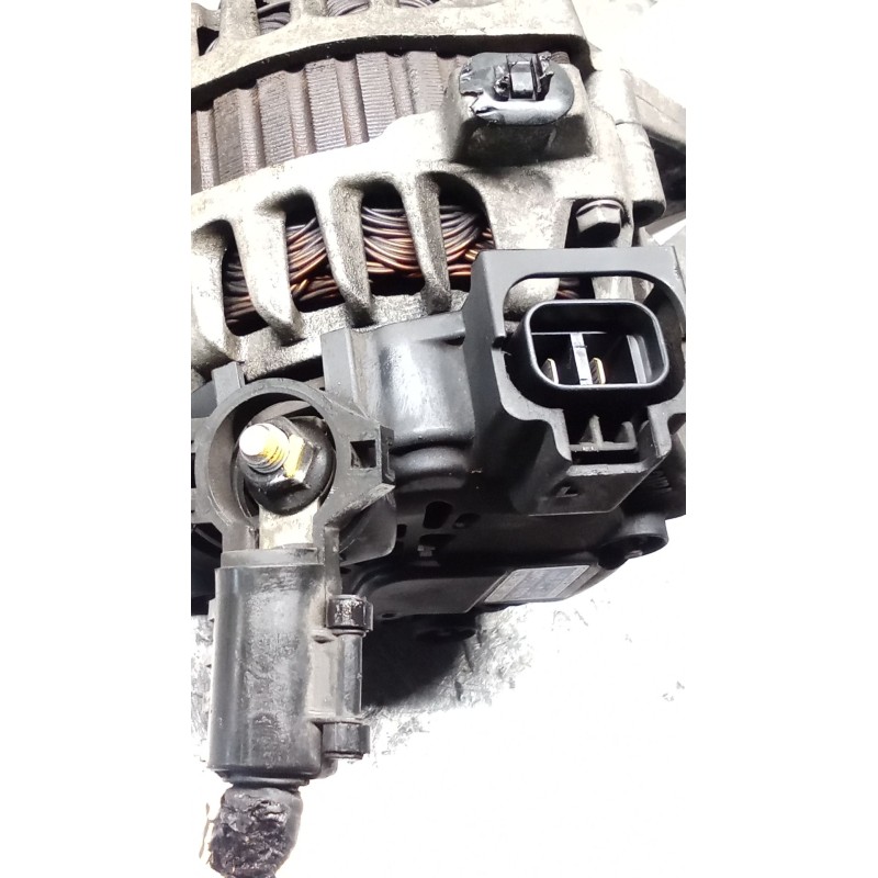 Recambio de alternador para kia cee´d hatchback (ed) 1.6 referencia OEM IAM 2655447 373002B101 90A