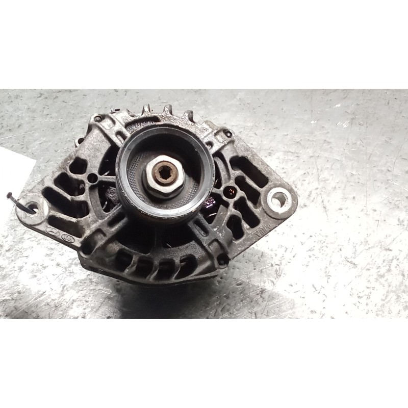 Recambio de alternador para kia cee´d hatchback (ed) 1.6 referencia OEM IAM 2655447 373002B101 90A