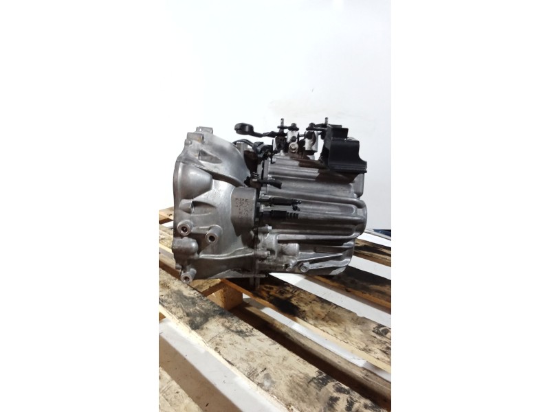 Recambio de caja cambios para kia pro cee´d (ed) 2.0 crdi 140 referencia OEM IAM S828JC 6V 002810