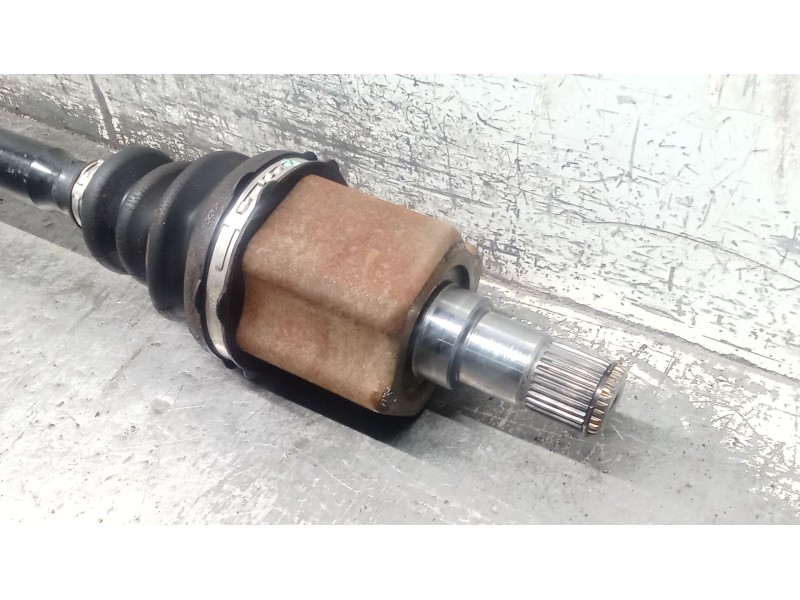 Recambio de transmision delantera derecha para kia pro cee´d (ed) 2.0 crdi 140 referencia OEM IAM   