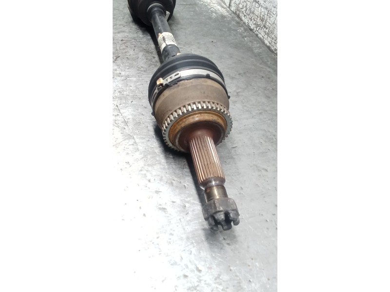 Recambio de transmision delantera izquierda para kia pro cee´d (ed) 2.0 crdi 140 referencia OEM IAM   