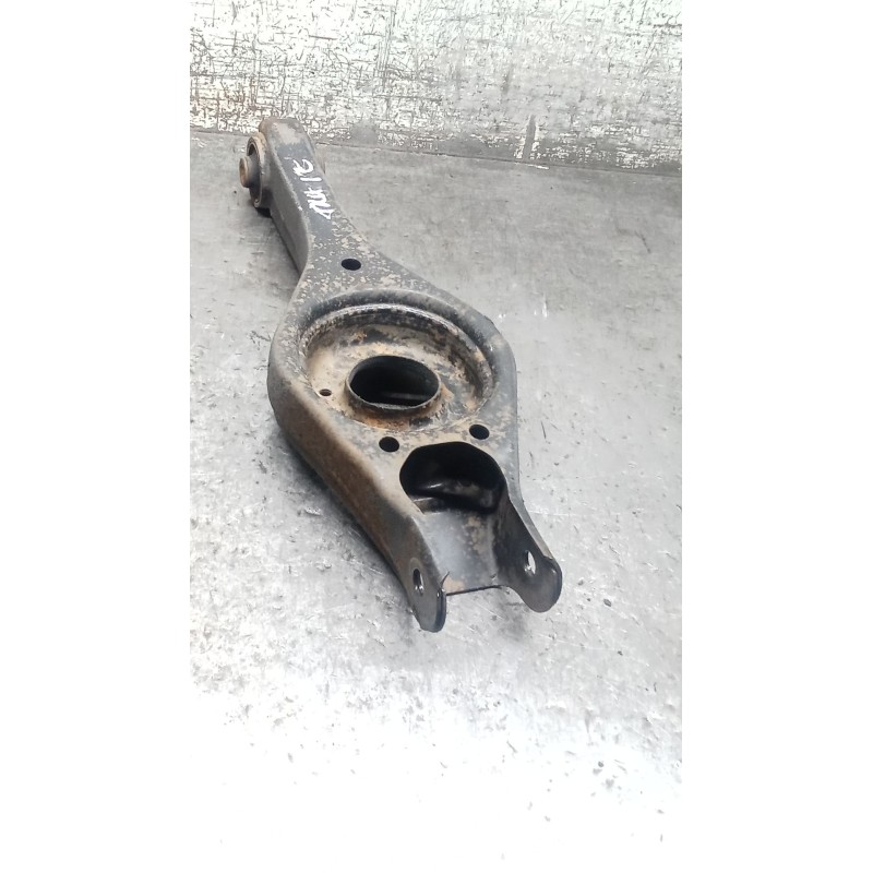 Recambio de brazo suspension inferior trasero izquierdo para kia pro cee´d (ed) 2.0 crdi 140 referencia OEM IAM   
