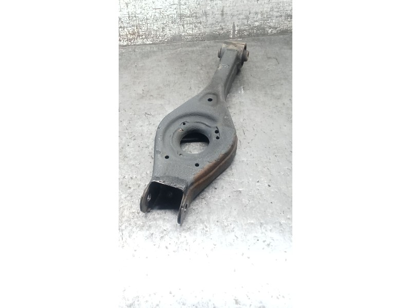 Recambio de brazo suspension inferior trasero izquierdo para kia pro cee´d (ed) 2.0 crdi 140 referencia OEM IAM   