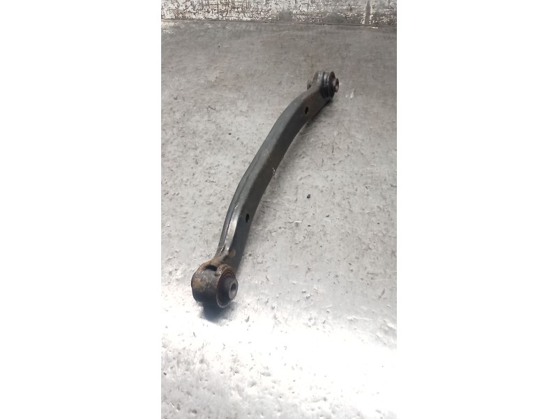 Recambio de brazo suspension inferior trasero derecho para kia pro cee´d (ed) 2.0 crdi 140 referencia OEM IAM   