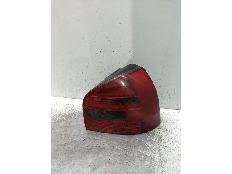 Recambio de piloto trasero derecho para audi a3 (8l1) 1.9 tdi referencia OEM IAM   