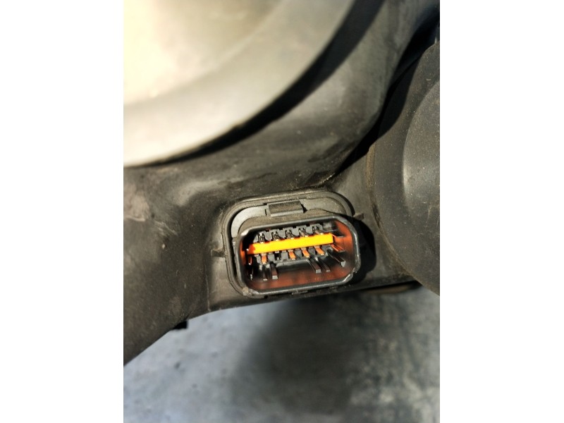 Recambio de faro izquierdo para citroën c4 picasso i monospace (ud_) 1.6 hdi referencia OEM IAM   