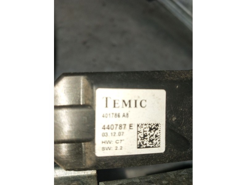 Recambio de elevalunas delantero derecho para citroën jumpy ii furgoneta 1.6 hdi 90 16v referencia OEM IAM 440787E 401786A8 5P