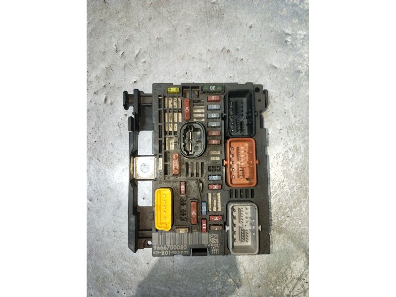 Recambio de caja reles / fusibles para citroën c4 picasso i monospace (ud_) 1.6 hdi referencia OEM IAM 9666700080 BSMR0100200709