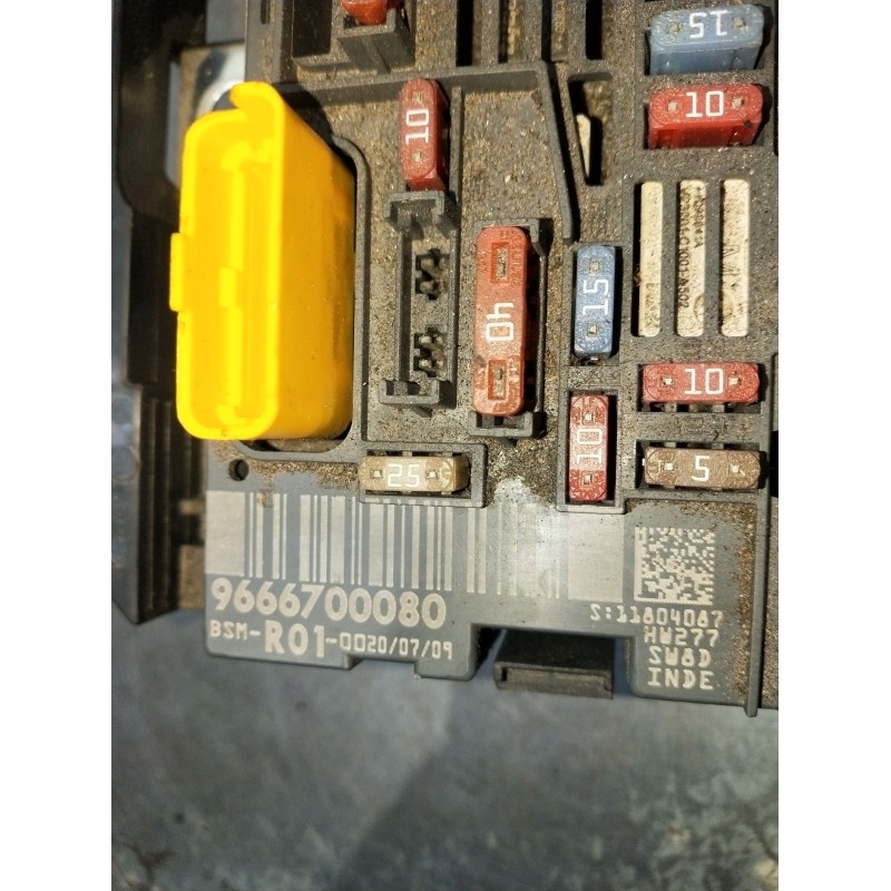 Recambio de caja reles / fusibles para citroën c4 picasso i monospace (ud_) 1.6 hdi referencia OEM IAM 9666700080 BSMR0100200709