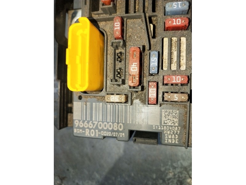 Recambio de caja reles / fusibles para citroën c4 picasso i monospace (ud_) 1.6 hdi referencia OEM IAM 9666700080 BSMR0100200709