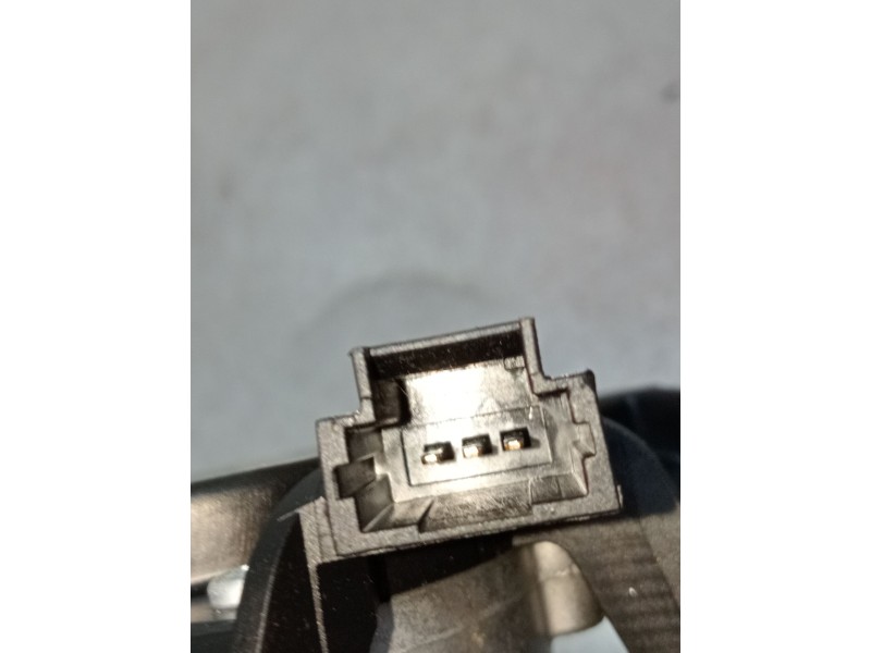 Recambio de motor limpia trasero para renault laguna iii expression referencia OEM IAM V0390201832  