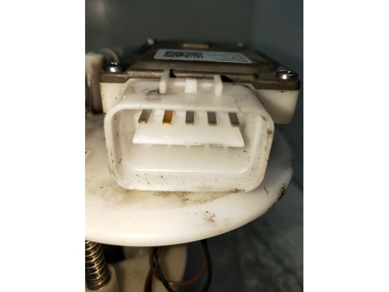 Recambio de bomba combustible para kia optima (jf) 1.7 crdi referencia OEM IAM 31110D4900 083003400 