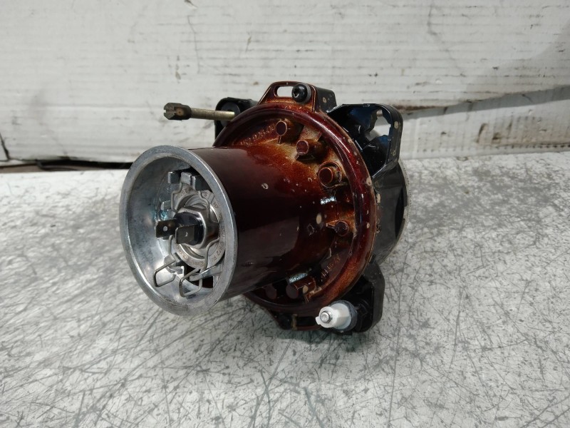 Recambio de faro antiniebla derecho para santana 300 1.6 hdi referencia OEM IAM   