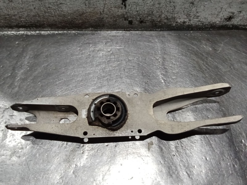 Recambio de brazo suspension inferior trasero izquierdo para mercedes-benz clase b sports tourer (w246, w242) b 180 cdi / d (246