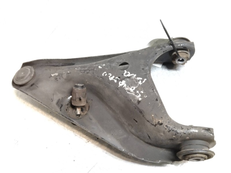 Recambio de brazo suspension inferior delantero derecho para dacia sandero 1.5 dci diesel cat referencia OEM IAM   