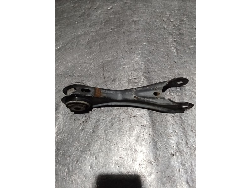 Recambio de brazo suspension inferior trasero derecho para mercedes-benz clase b sports tourer (w246, w242) b 180 cdi / d (246.2