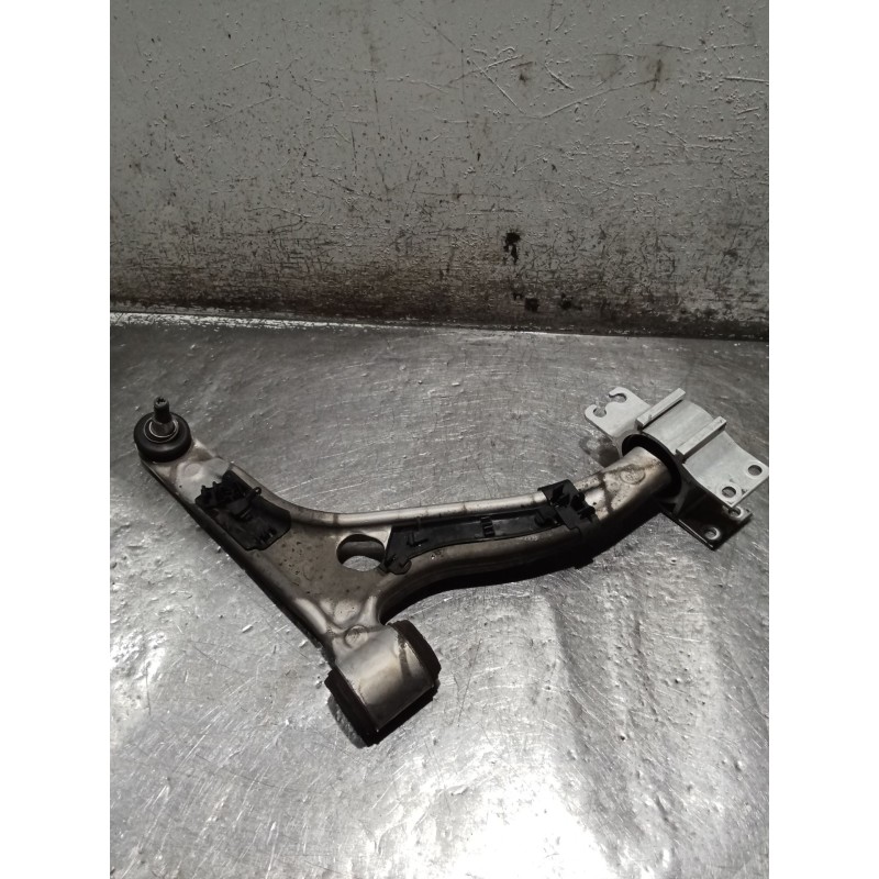 Recambio de brazo suspension inferior delantero derecho para mercedes-benz clase b sports tourer (w246, w242) b 180 cdi / d (246