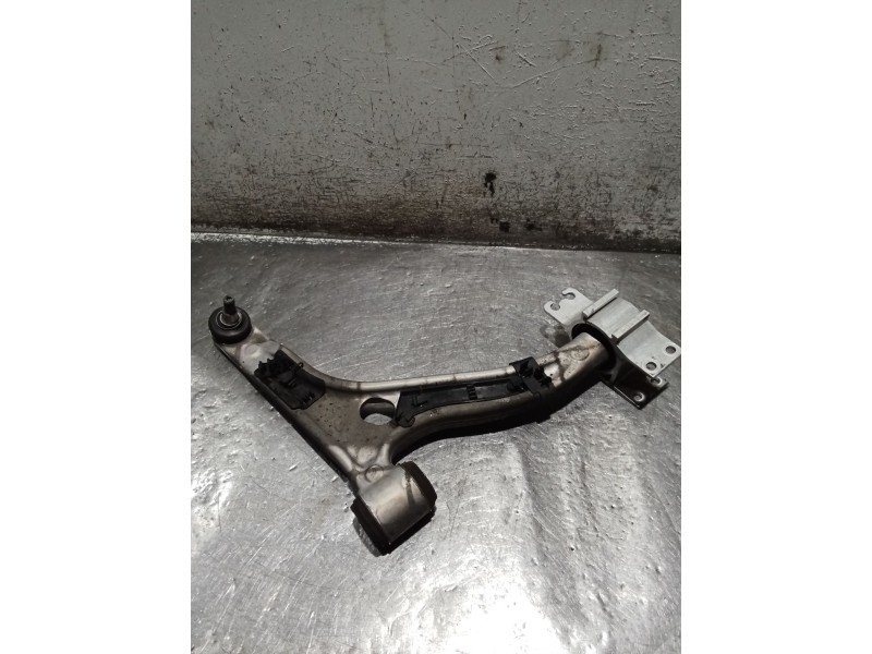 Recambio de brazo suspension inferior delantero derecho para mercedes-benz clase b sports tourer (w246, w242) b 180 cdi / d (246