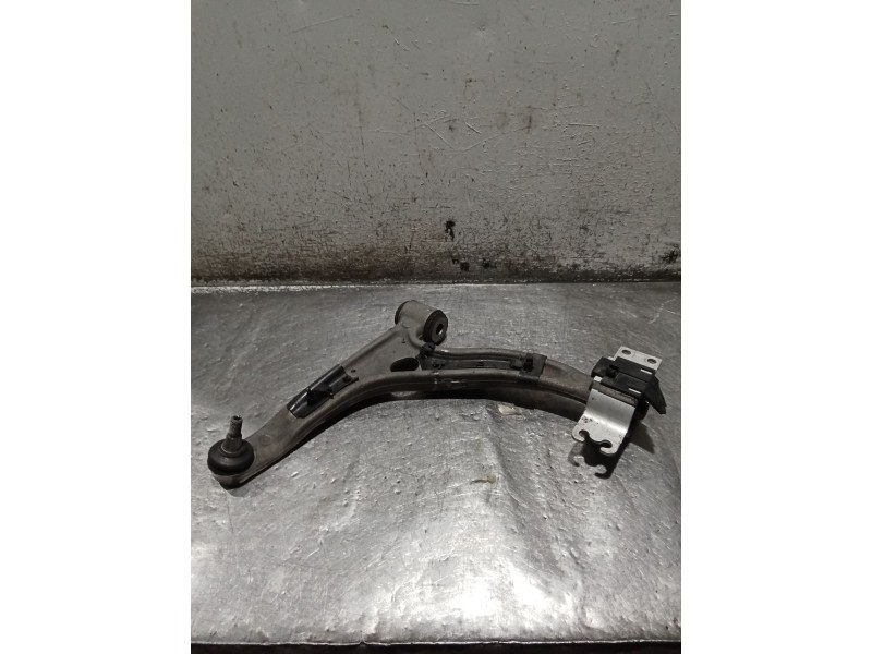 Recambio de brazo suspension inferior delantero izquierdo para mercedes-benz clase b sports tourer (w246, w242) b 180 cdi / d (2