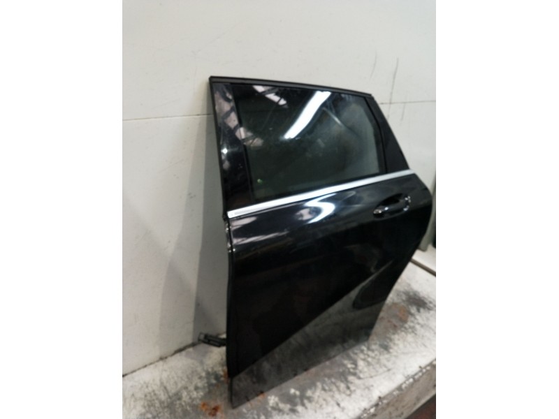 Recambio de puerta trasera izquierda para mercedes-benz clase b sports tourer (w246, w242) b 180 cdi / d (246.212) referencia OE