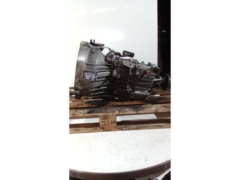 Recambio de caja cambios para nissan cabstar 09.06 3.0 diesel referencia OEM IAM 6S 380 V0 5V 1323065021 427780