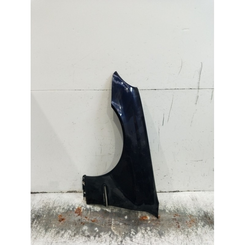 Recambio de aleta delantera izquierda para mercedes-benz clase c (w203) c 200 kompressor (203.045) referencia OEM IAM   