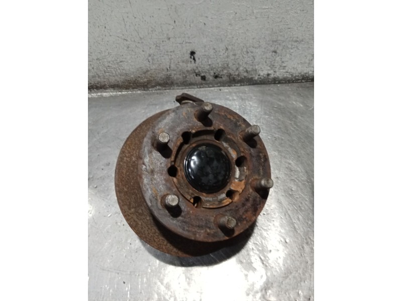 Recambio de mangueta delantera izquierda para nissan cabstar 09.06 3.0 diesel referencia OEM IAM   