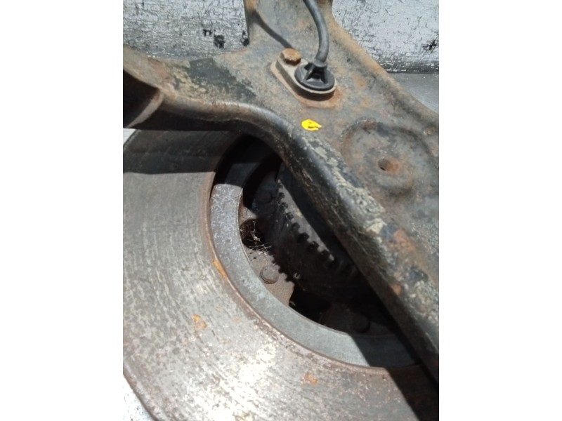 Recambio de mangueta delantera izquierda para nissan cabstar 09.06 3.0 diesel referencia OEM IAM   