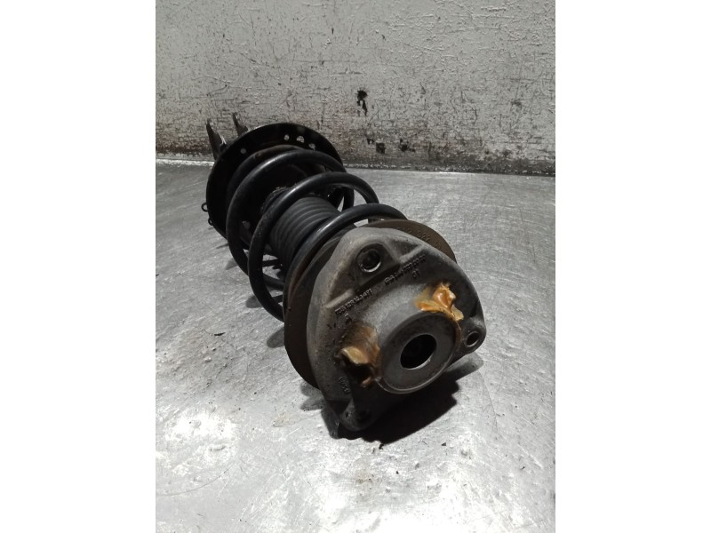 Recambio de amortiguador delantero derecho para mercedes-benz clase b sports tourer (w246, w242) b 180 cdi / d (246.212) referen