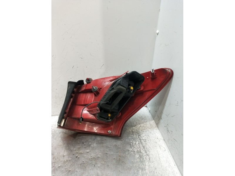 Recambio de piloto trasero izquierdo para peugeot 407 sw (6e_, 6d_) 2.0 hdi 135 referencia OEM IAM   