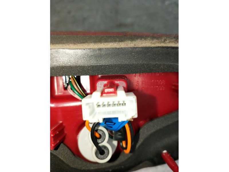 Recambio de piloto trasero derecho interior para kia optima (jf) 1.7 crdi referencia OEM IAM   