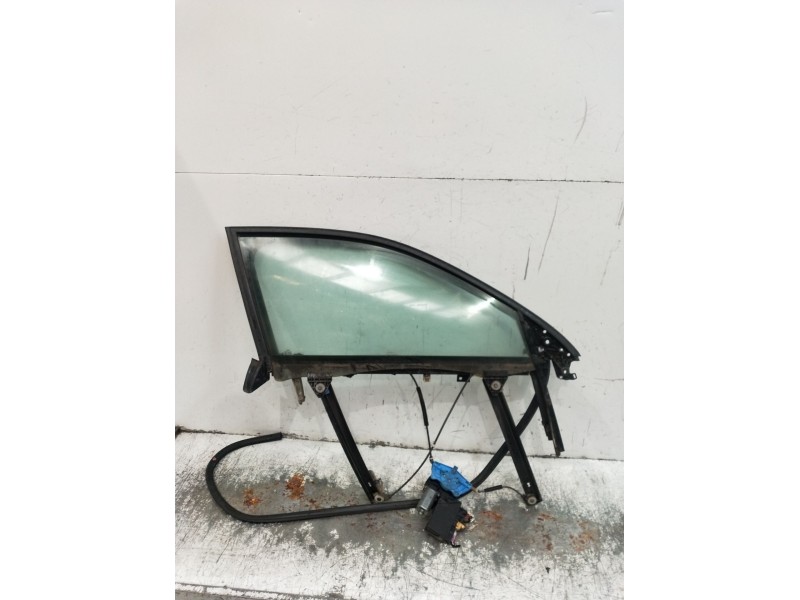 Recambio de elevalunas delantero derecho para audi a4 b6 (8e2) 1.9 tdi referencia OEM IAM 8E0837462A  