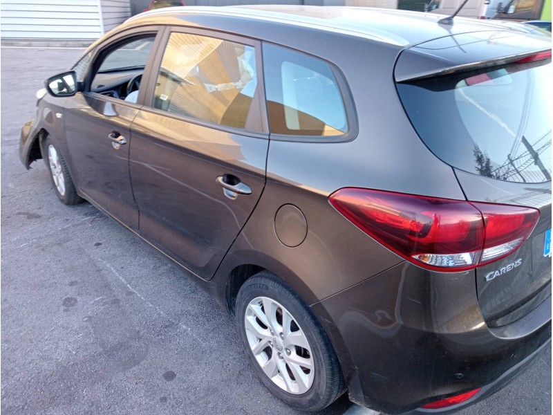 kia carens ( ) del año 2017
