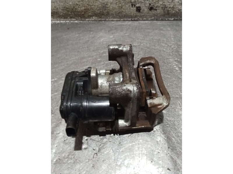 Recambio de pinza freno trasera derecha para kia optima (jf) 1.7 crdi referencia OEM IAM A558237700 1704040670 ELECTRICA