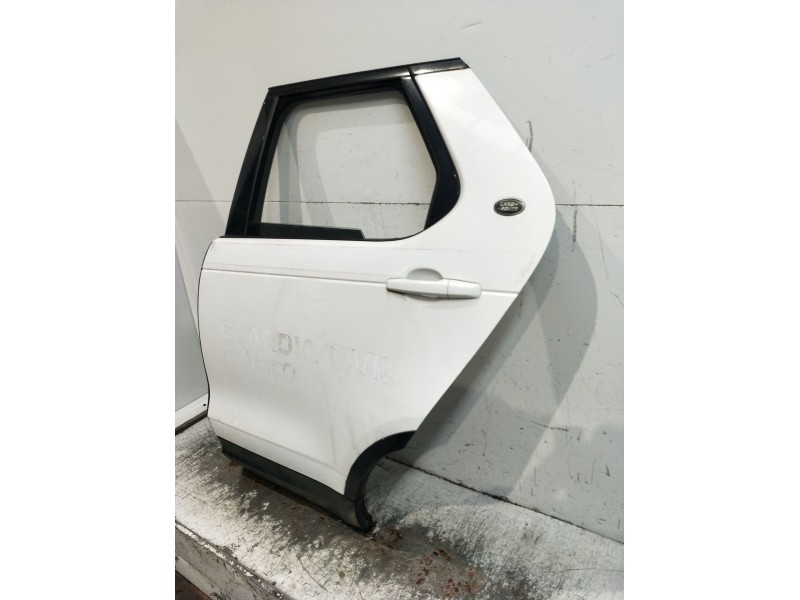 Recambio de puerta trasera izquierda para land rover discovery v (l462) 2.0 sd4 4x4 referencia OEM IAM  5P 