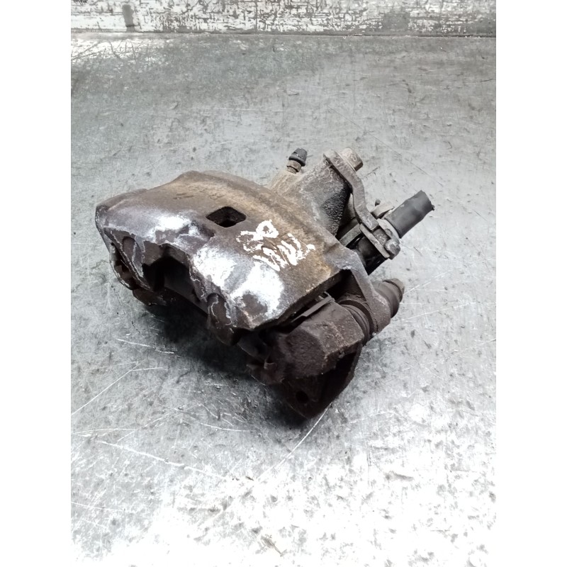Recambio de pinza freno trasera derecha para toyota corolla liftback (_e11_) 2.0 d-4d (cde110_) referencia OEM IAM   